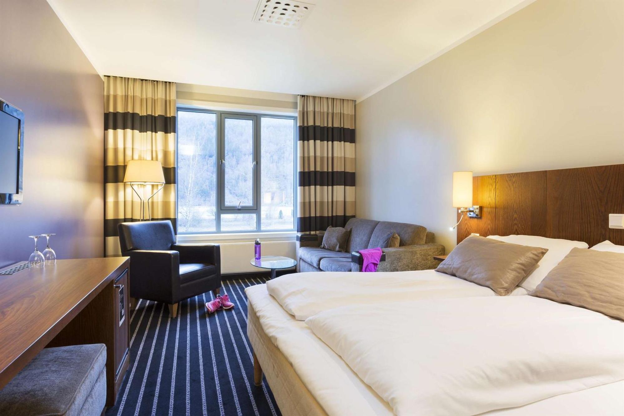 Scandic Sunnfjord Hotel & Spa Førde Eksteriør billede
